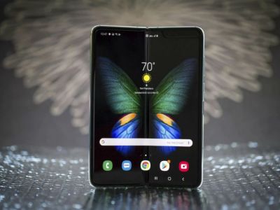 Galaxy Fold۵ֻа118 ۼ15999Ԫ