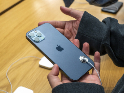 ýƲiPhone 12ɫɫ汾