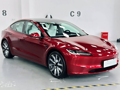 Model Y״ع⣬α仯ԣ˹׼
