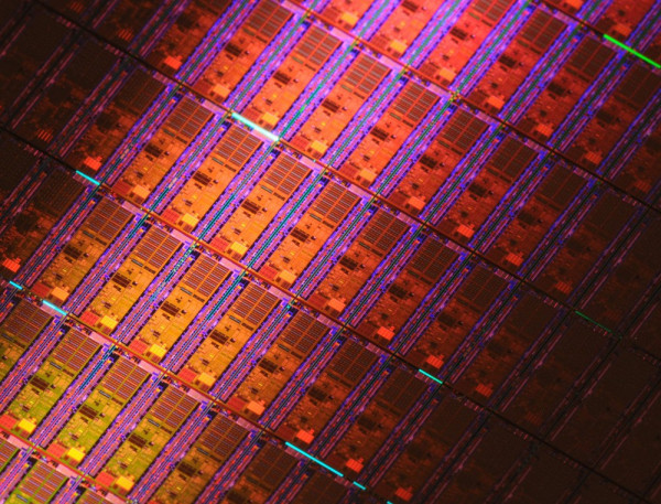 ̨Ӵʱ֧ չ7nm+Ƚղ