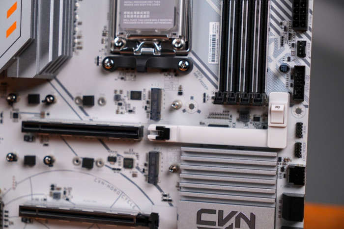 ߲ʺ߶ CVN X870 ARK۳ΪZen 5ʴ